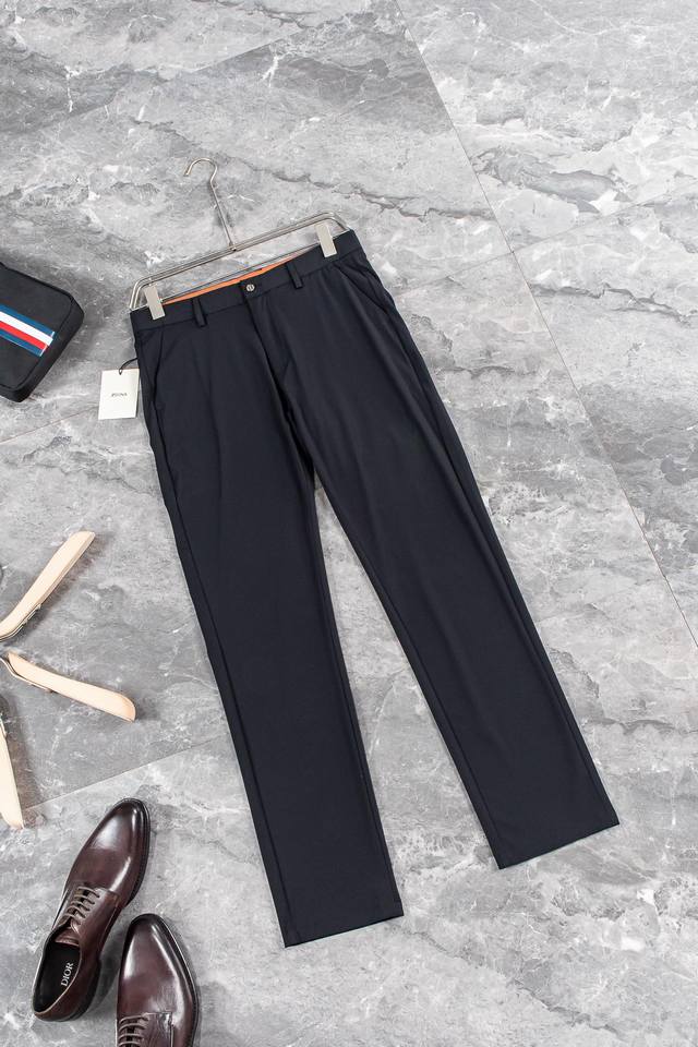 New# 杰尼亚**Zegna 24Ss春夏轻奢时尚定制休闲西裤 简洁干练的风格 精致卓越的品质男装 每款的设计点跟舒适度都能做到平衡 刚刚上线的这款官网主打单